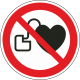 Schilder "Kein Zutritt für Personen mit Herzschrittmachern oder implantierten Defibrillatoren"