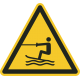 Schilder "Warnung vor Wasserski-Bereich"