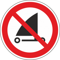 Schilder 'Strandsegeln verboten'