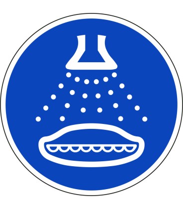 Schilder "Wassersprühanlage einschalten beim Aussetzvorgang"